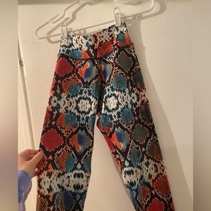 Liquido multicolor snakeskin print leggings